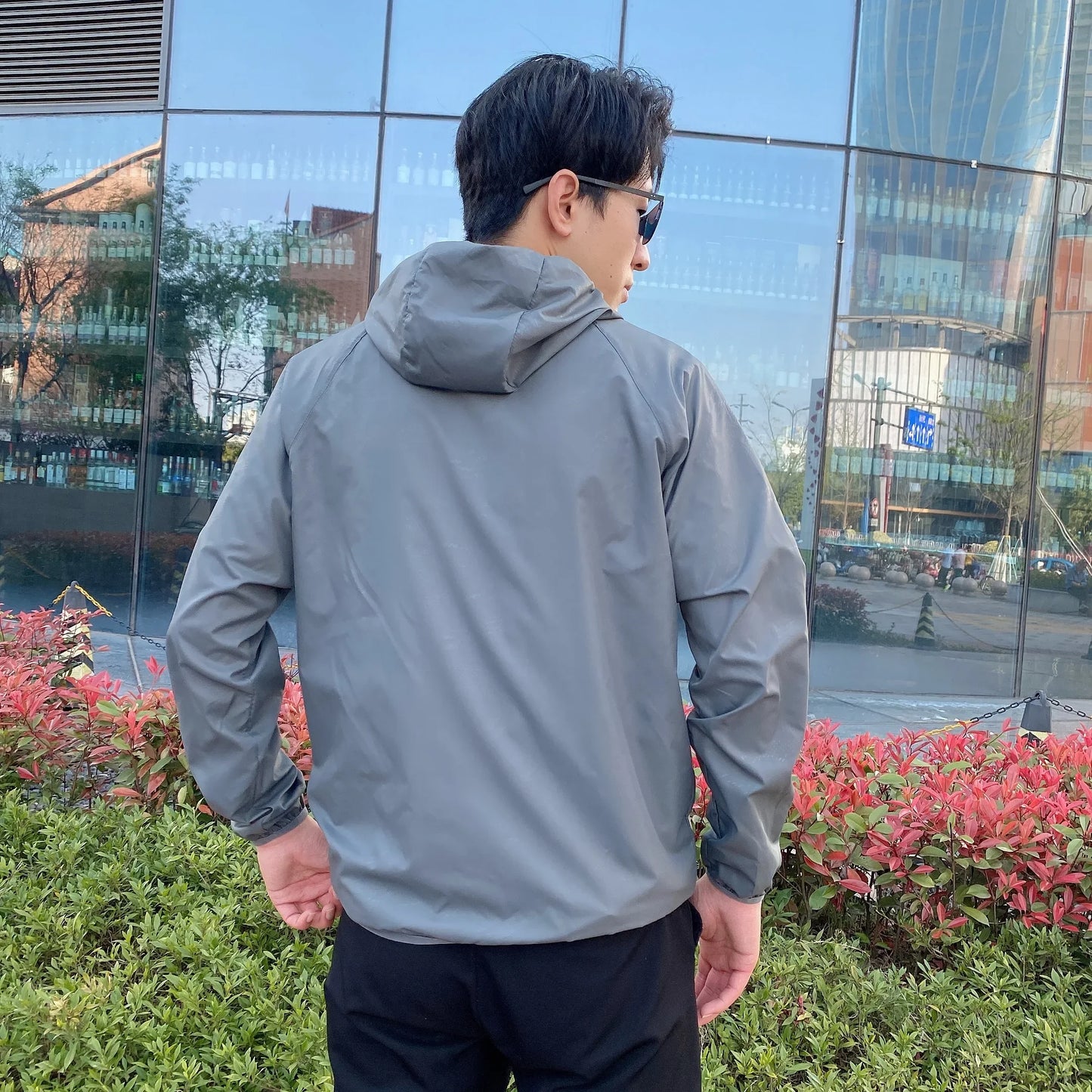 Men’s Casual Anti-Scratch Windbreaker
